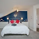 Mount Braddon Mews